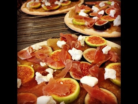 Beyond Basic: Elevate Pizza Night with Caramelized Onion BBQ Chicken